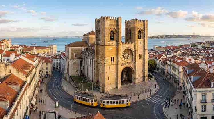 historic libson cathedral