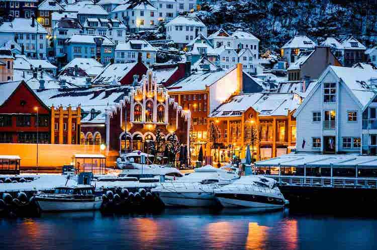 yachts-harbour