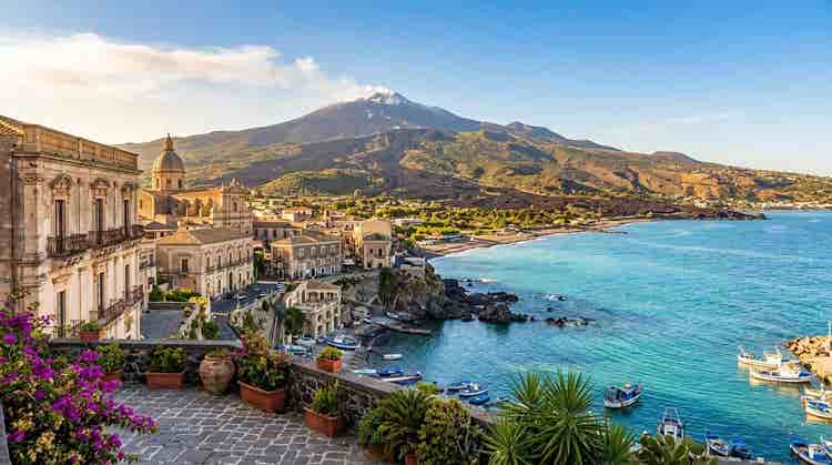 Astern Sicily – between lava, Baroque and the sea
