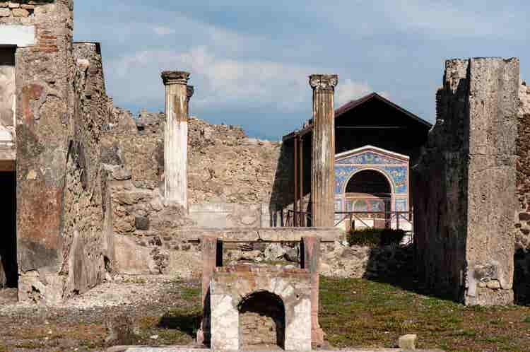 Pompeii – Timeless Ruins